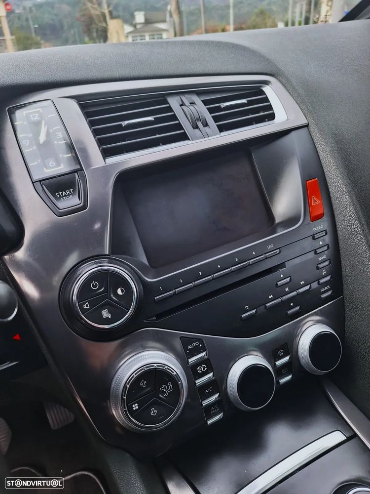 Citroën DS5 2.0 HDi Hybrid4 So Chic CMP6 - 14