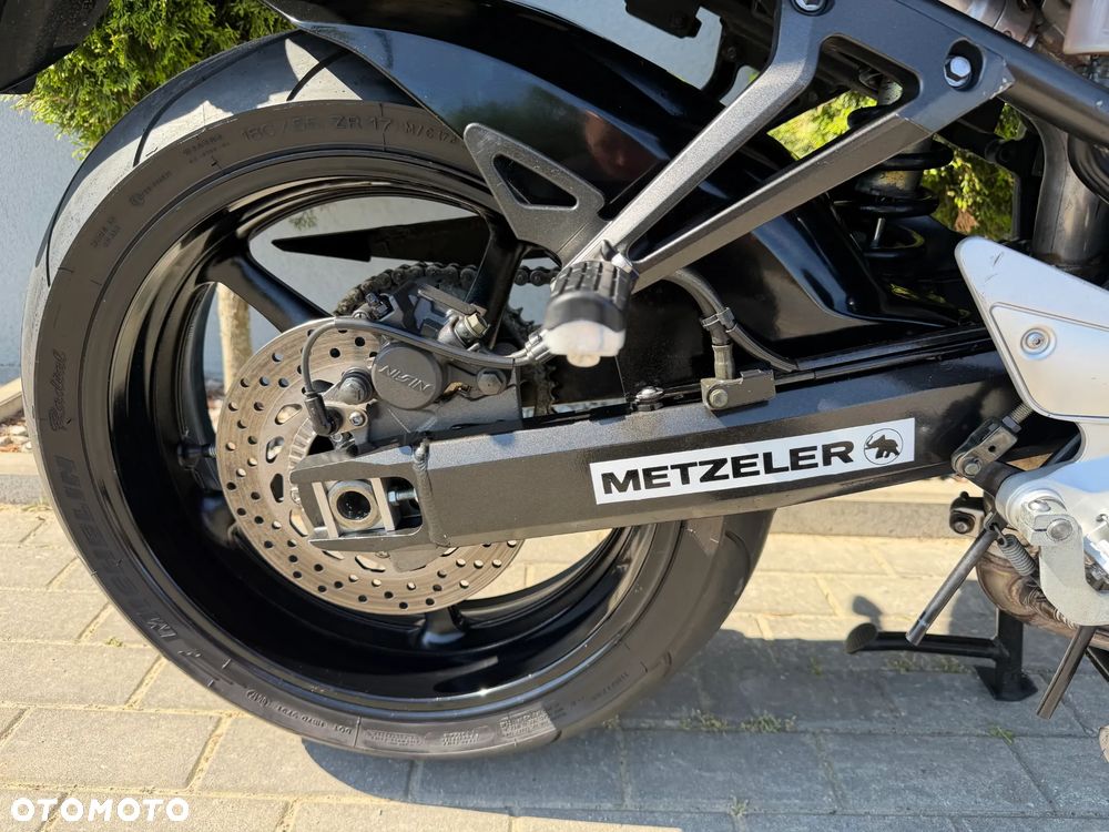 Yamaha FZ - 22