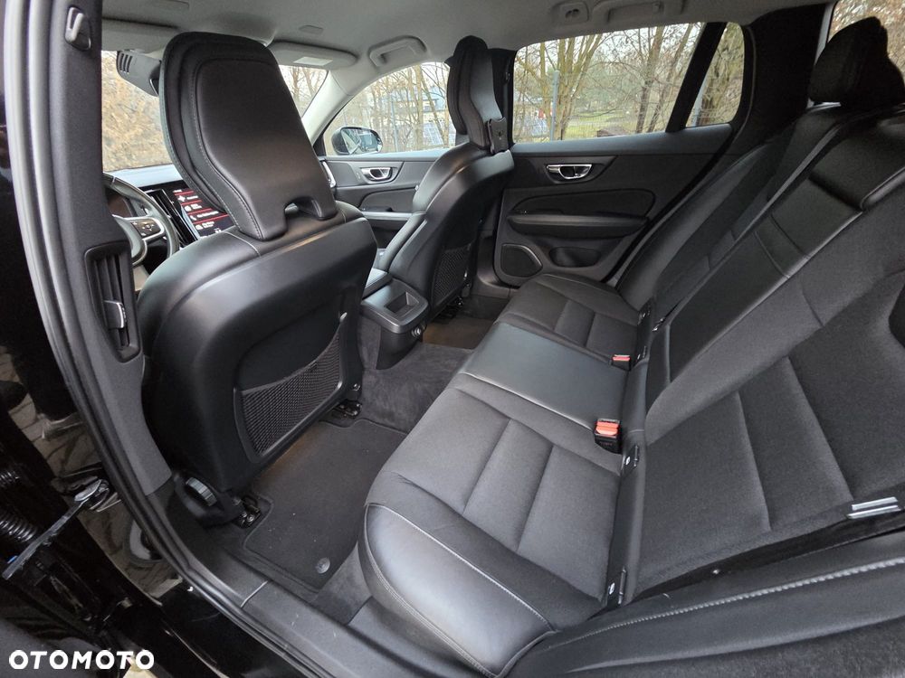 Volvo V60 D4 Geartronic Momentum Pro - 6