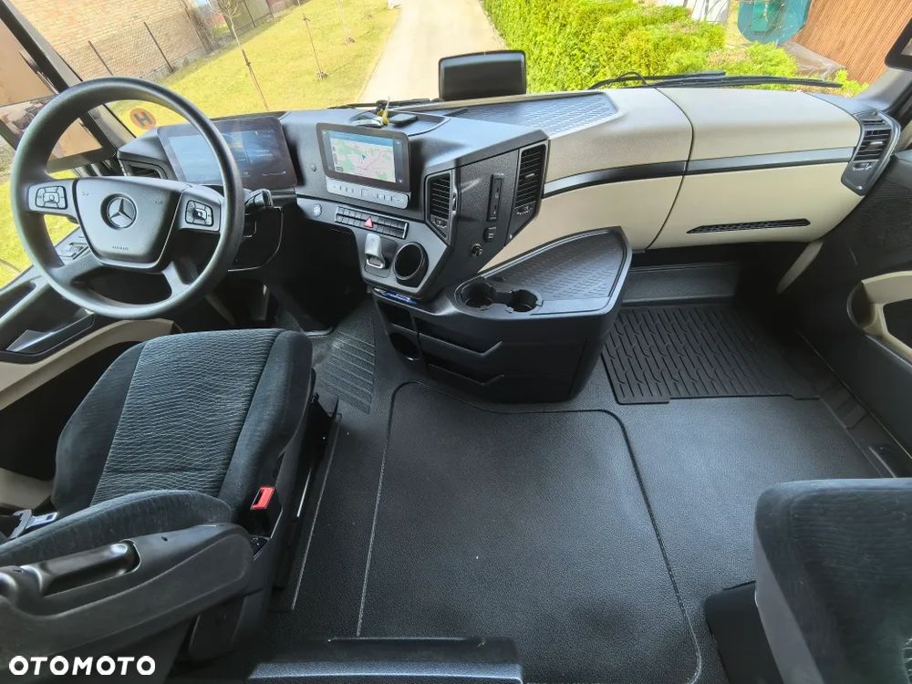 Mercedes-Benz // Actros 1848 LS // SALONKA // 2 zbiorniki // Klima postojowa // - 25
