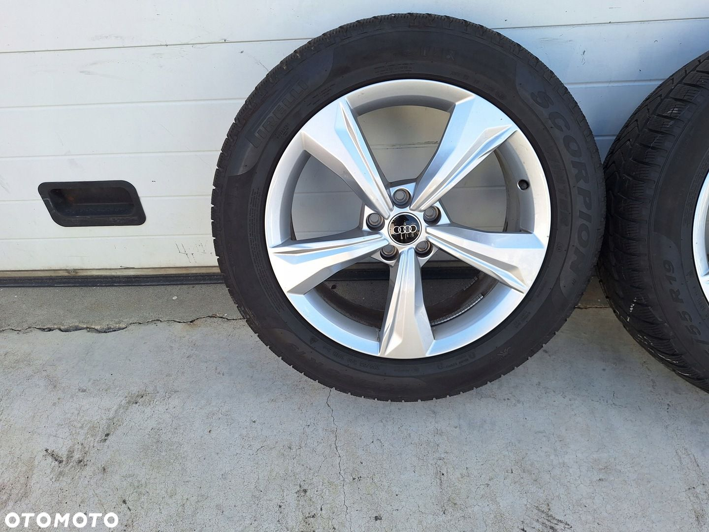 FELGA FELGI KOŁA AUDI Q5 80A 2017-2023 80A601025K 19" NIE MALOWANE ZIMA OE - 2