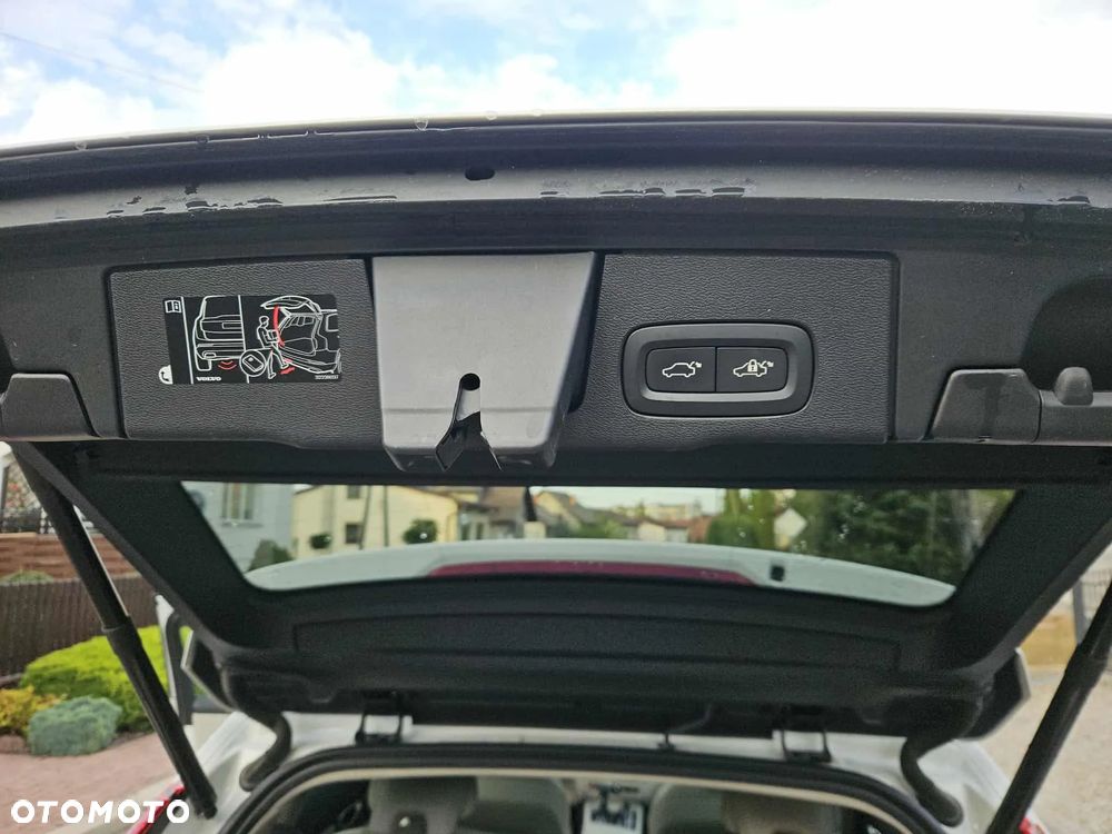 Volvo XC 60 T5 AWD Inscription - 16