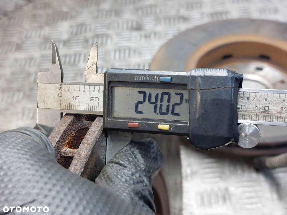 TARCZE HAMULCOWE PRZÓD + KLOCKI + ZACISKI VOLVO V40 I LIFT - 6