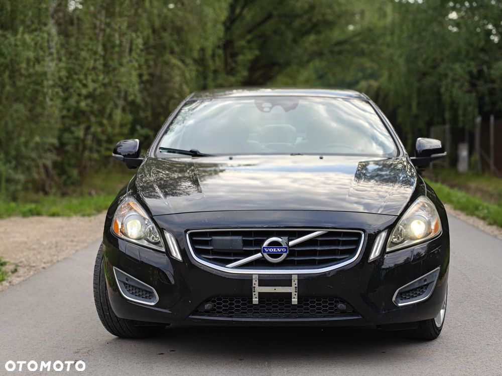 Volvo S60 T6 AWD Geartronic RDesign - 3