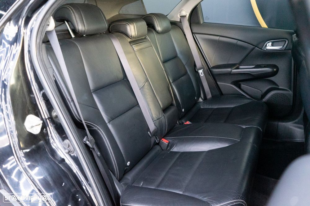 Honda Civic Tourer 1.6 i-DTEC Comfort Navi — fotografia 8