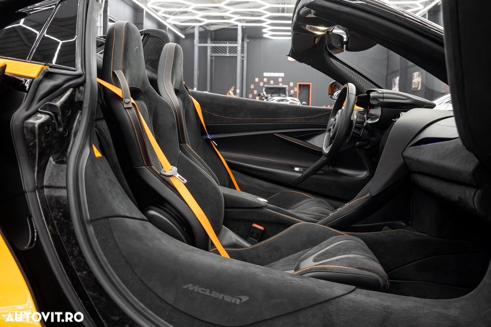 McLaren 750S Spider - 13