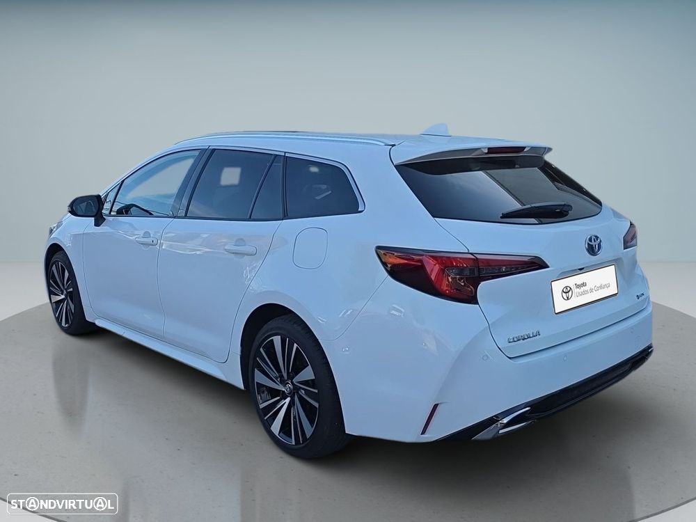 Toyota Corolla 1.8 Hybrid Comfort Plus — fotografia 16