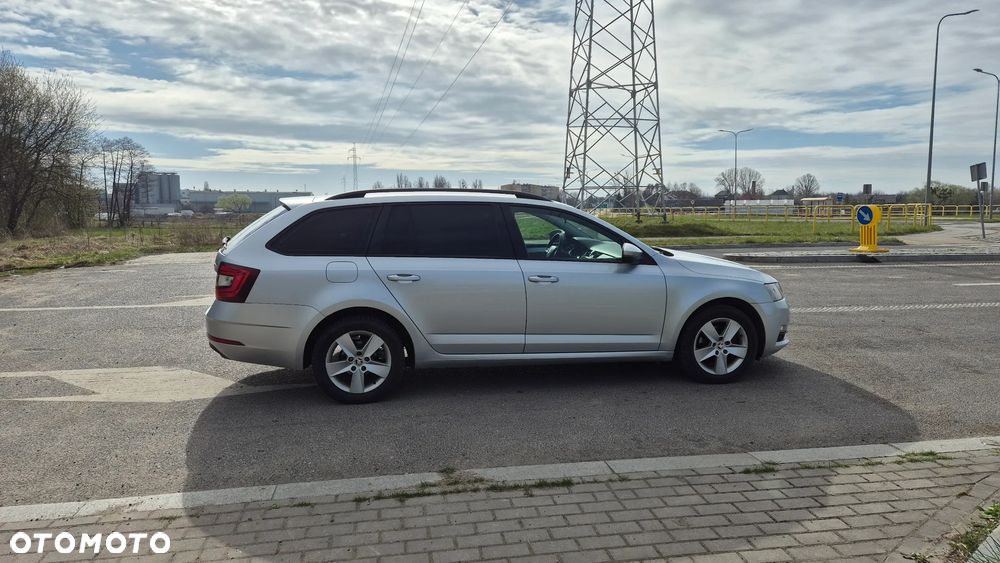 Skoda Octavia 2.0 TDI Ambition DSG - 3