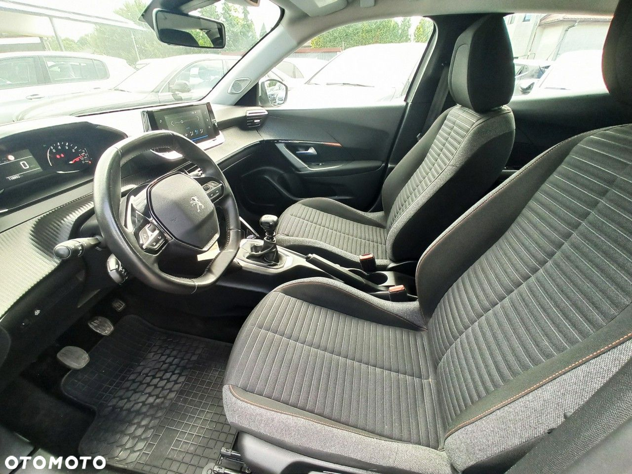 Peugeot 2008 - 7