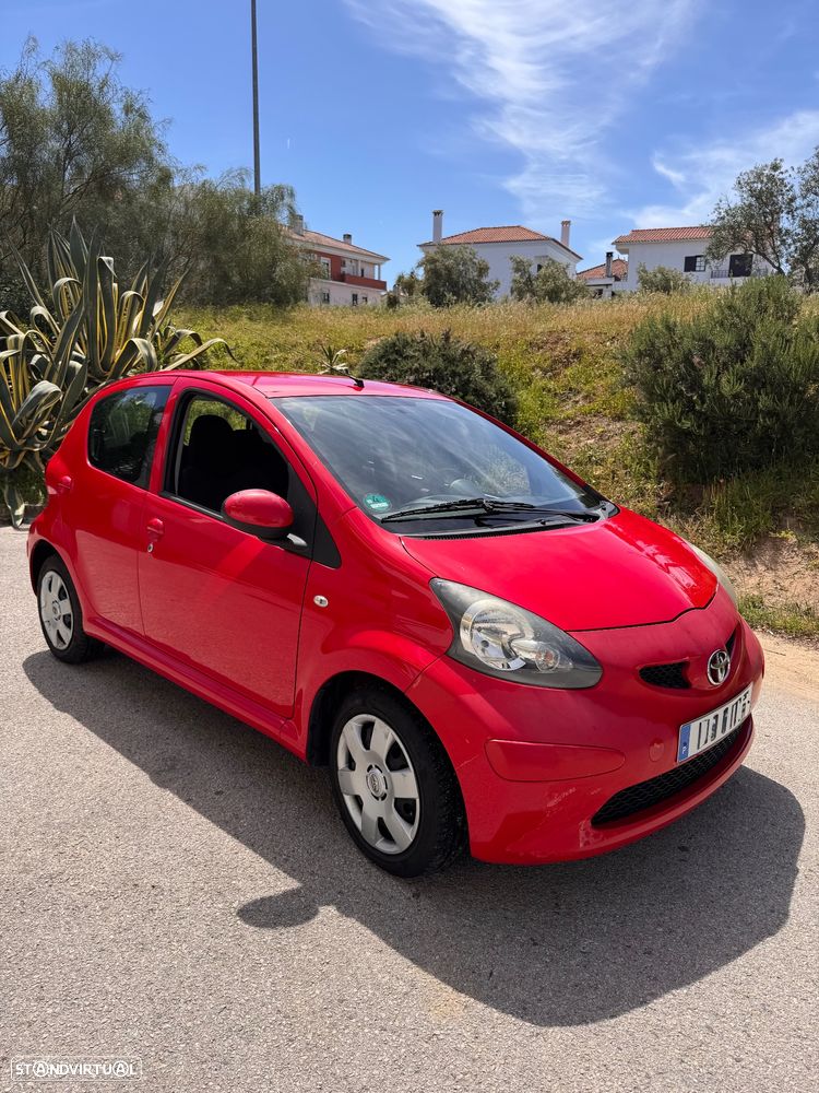 Toyota Aygo Standard - 14