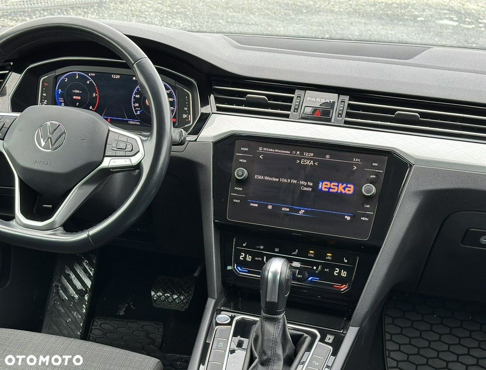 Volkswagen Passat Variant - 16