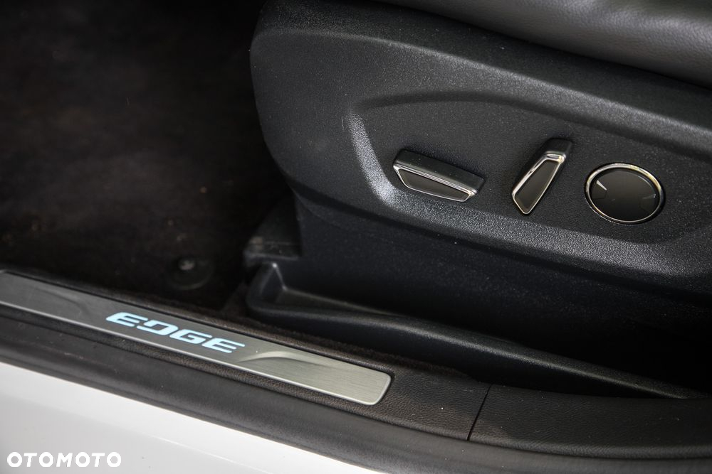 Ford Edge - 25