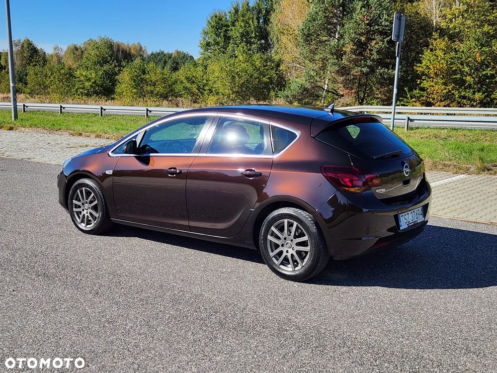 Opel Astra - 4