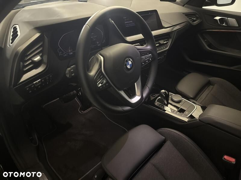 BMW Seria 1 118i - 11