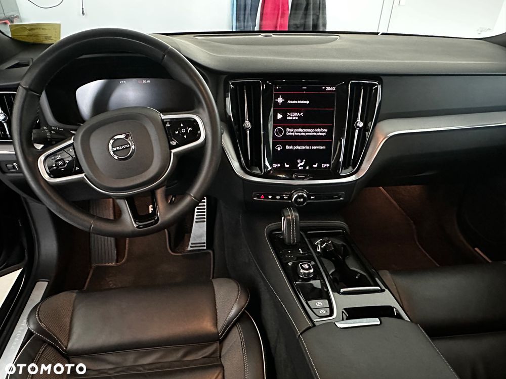 Volvo V60 T6 AWD Recharge Geartronic RDesign - 30