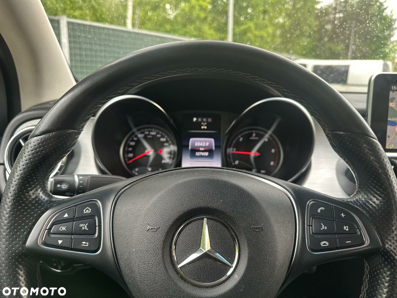 Mercedes-Benz Klasa X - 16