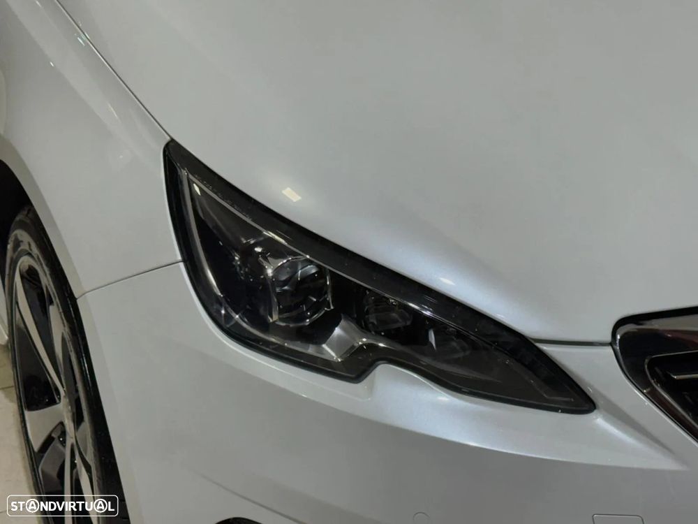 Peugeot 308 1.2 PureTech GT Line - 6