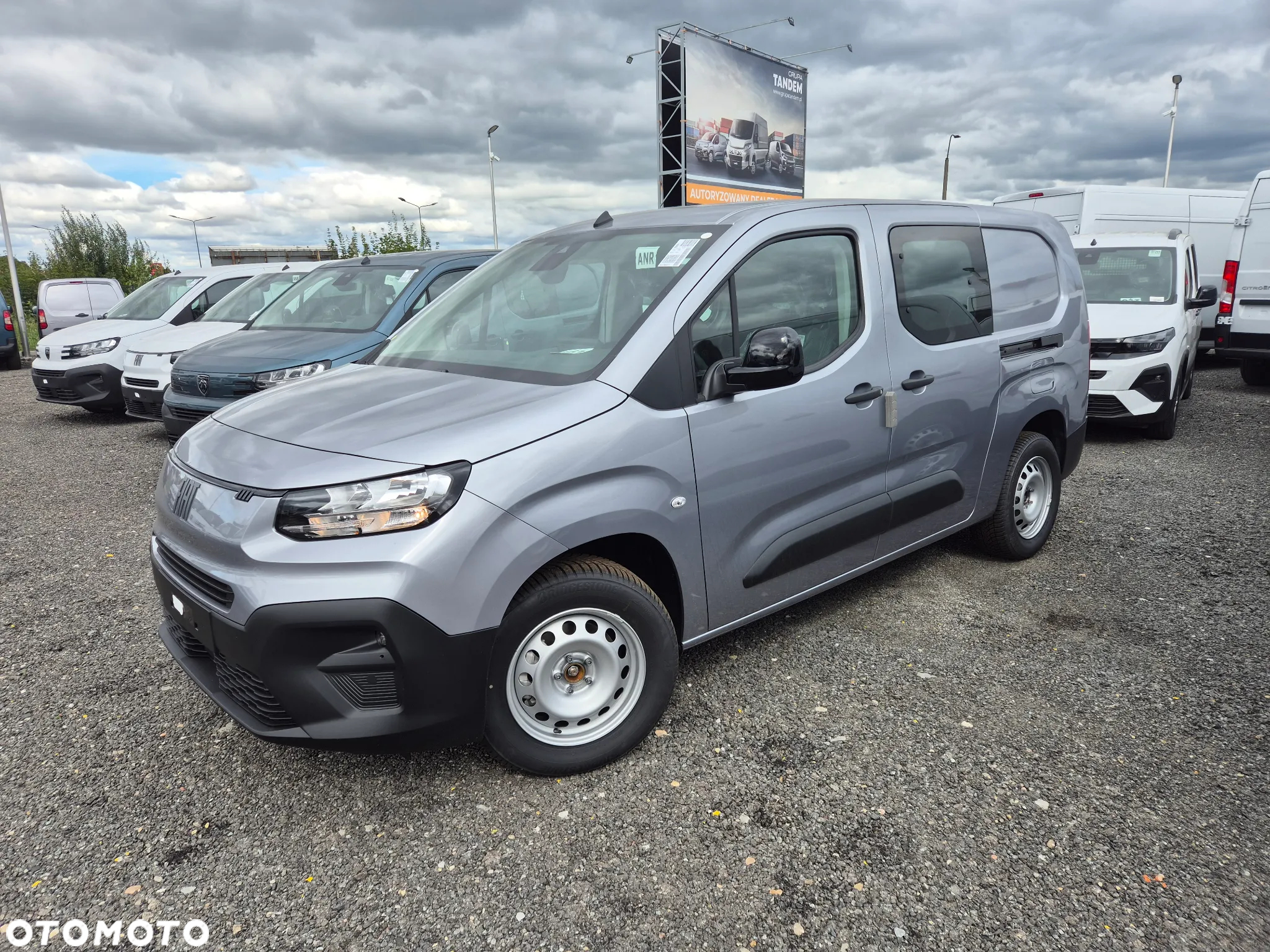 Fiat DOBLO CrewCab Brygadowy 5osobowy L2 1.5 HDI 130KM AT8 AUTOMAT !! OD RĘKI !! - 2