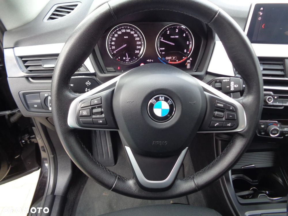 BMW X1 sDrive18d Sport Line - 11