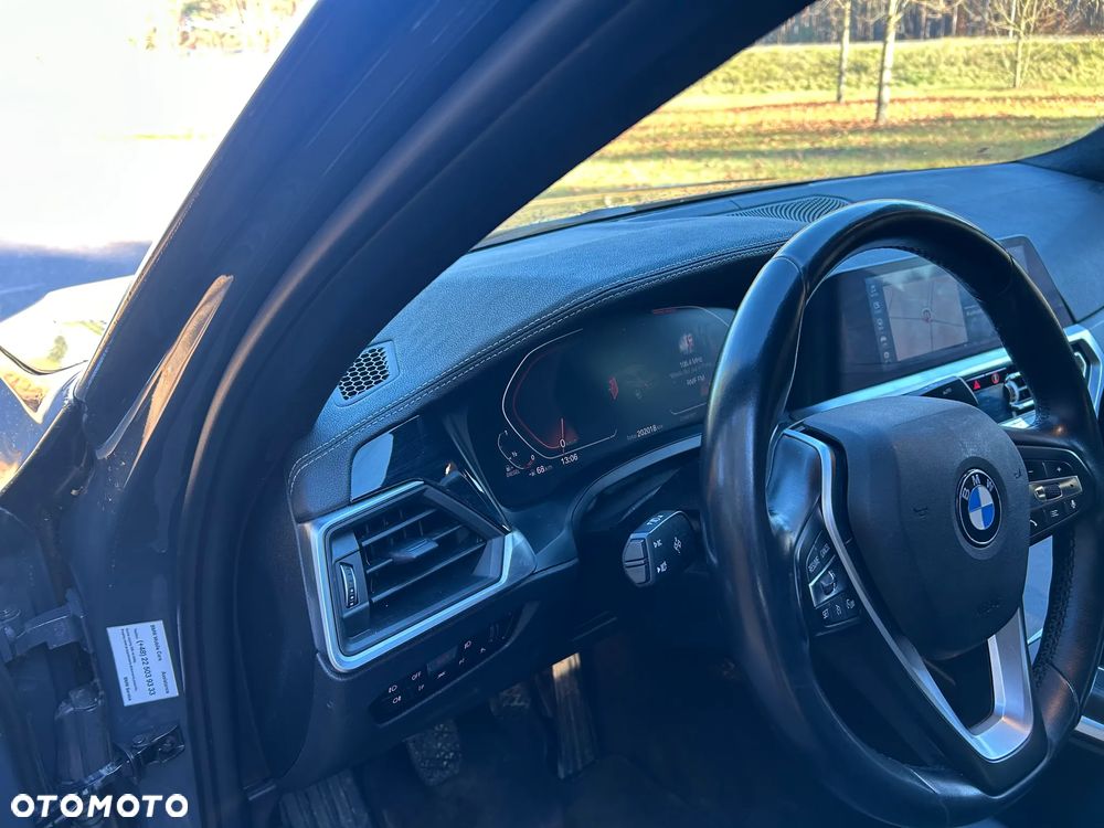 BMW Seria 3 320d - 13