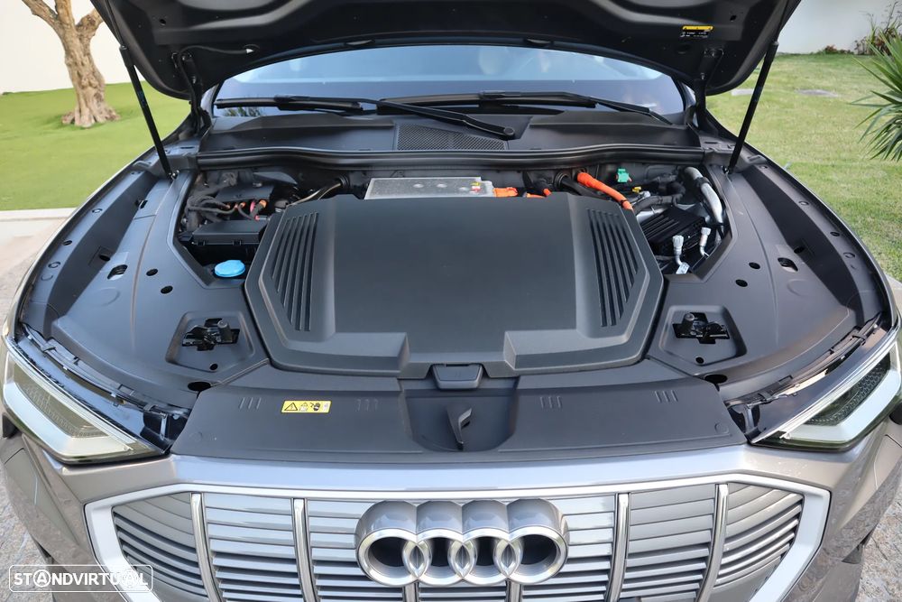 Audi e-tron 50 quattro Advanced - 12