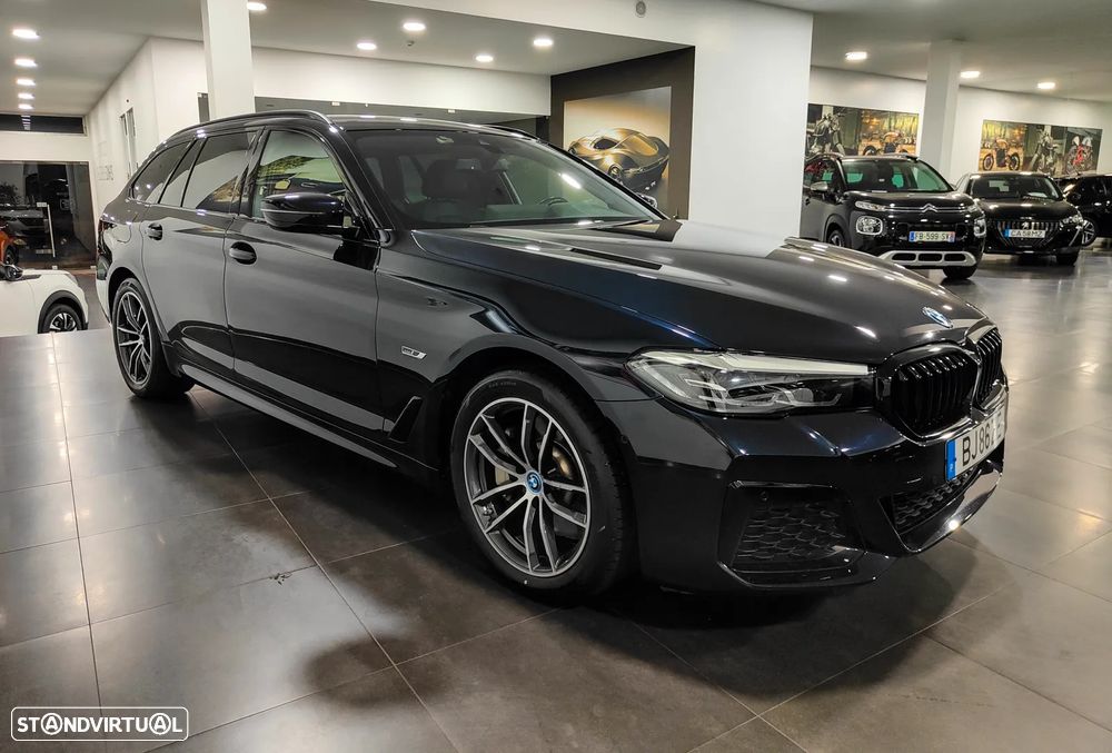 BMW 530 e Pack Desportivo M - 9