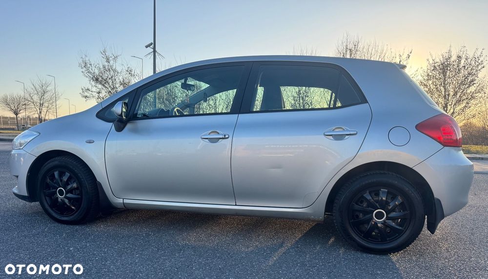 Toyota Auris - 3