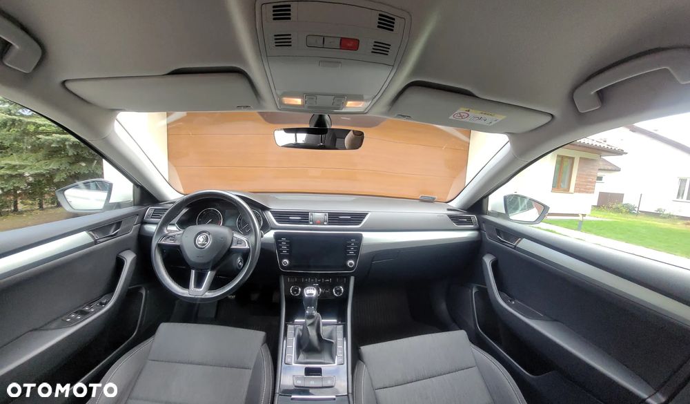 Skoda Superb 2.0 TDI Style - 6