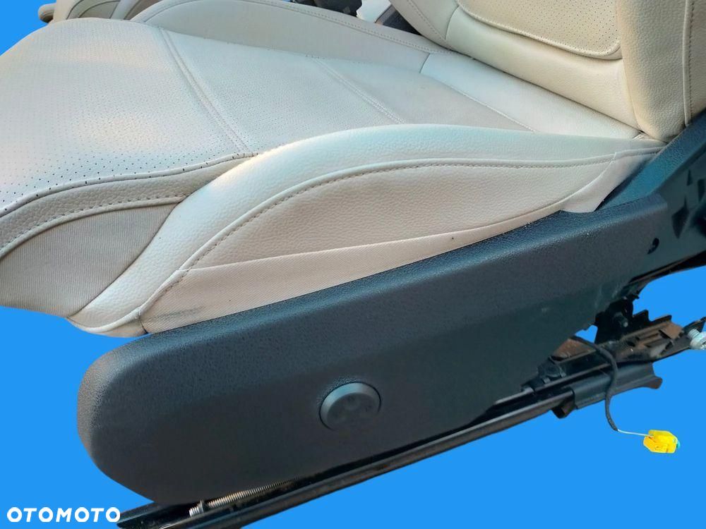 Mercedes W206 SEDAN AVANTGARDE Fotele Przód Kanapa Boczki Drzwi Tapicerki - 7