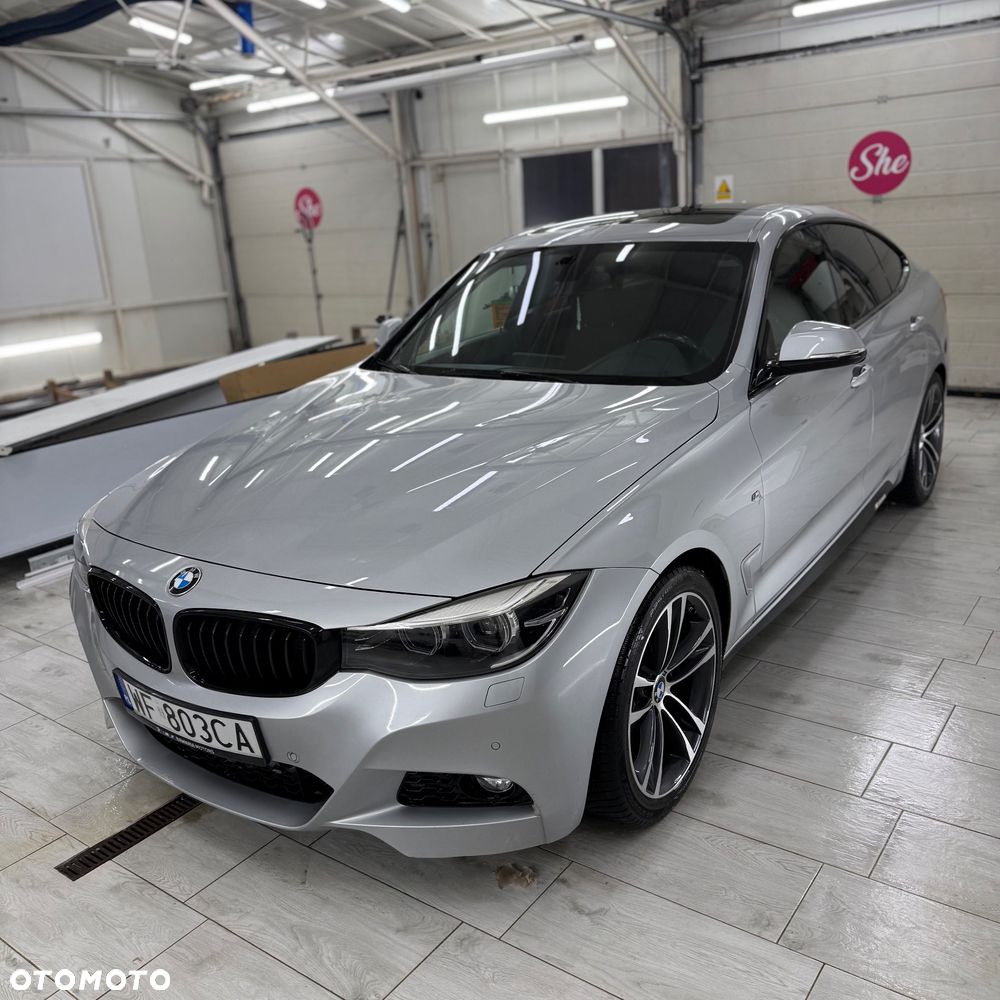 BMW 3GT 320i M Sport - 2