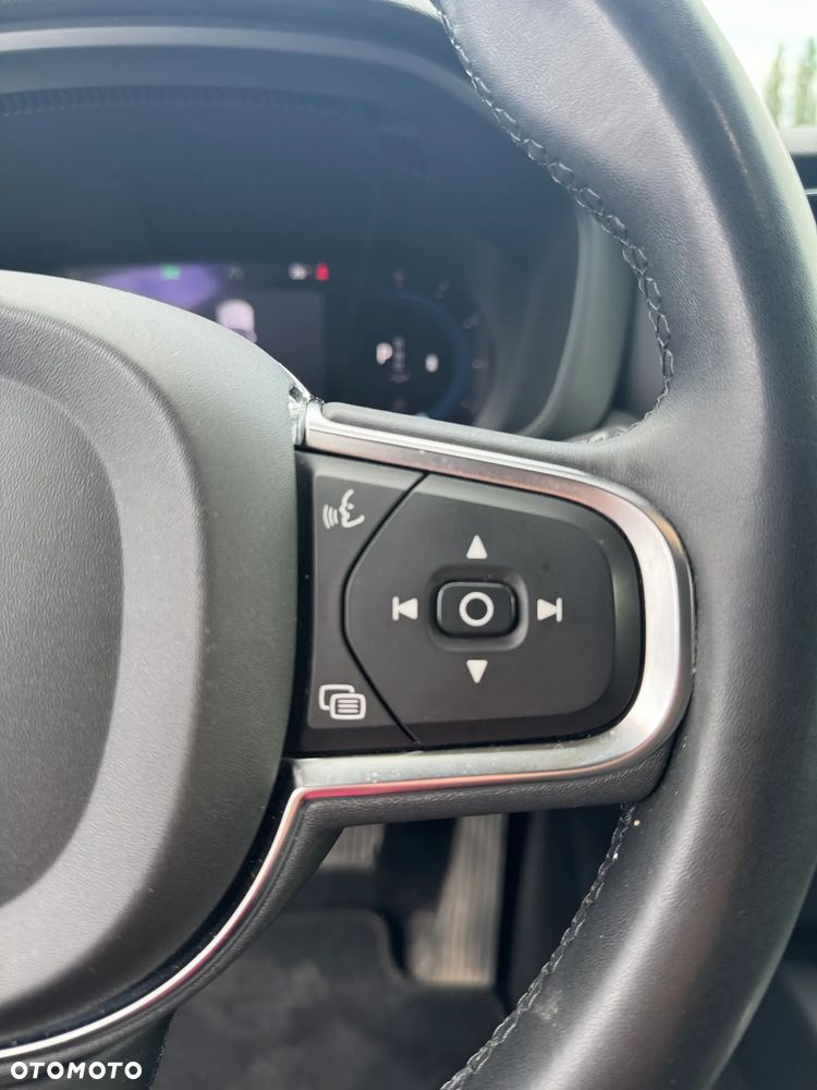 Volvo XC 60 B4 D AWD Core - 18