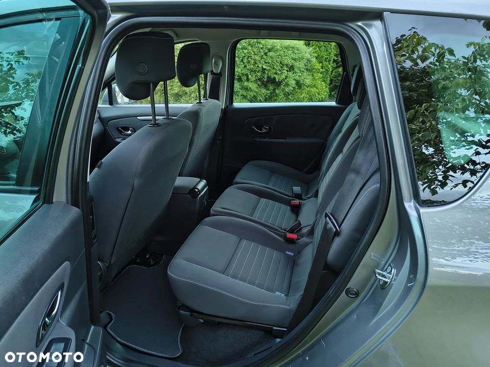 Renault Scenic dCi 110 LIMITED - 13