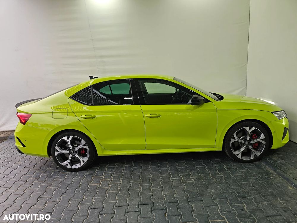 Skoda Octavia 2.0 TSI 265 CP DSG RS - 37