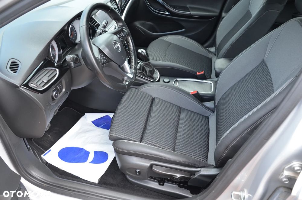 Opel Astra 1.2 T GS S&S - 23