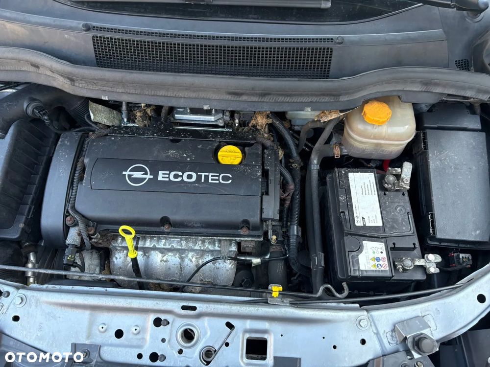 Opel Zafira 1.8 Easytronic Family Plus - 21