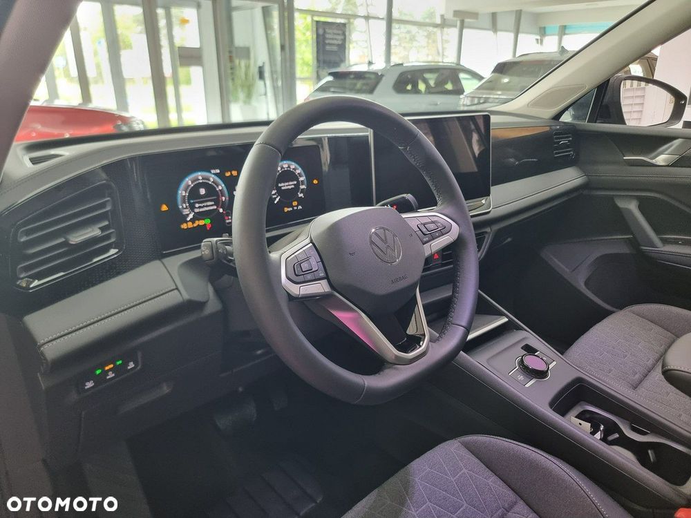 Volkswagen Tiguan - 9