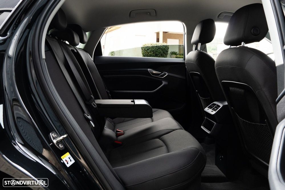 Audi Q8 e-Tron Sportback 55 quattro Advanced - 37