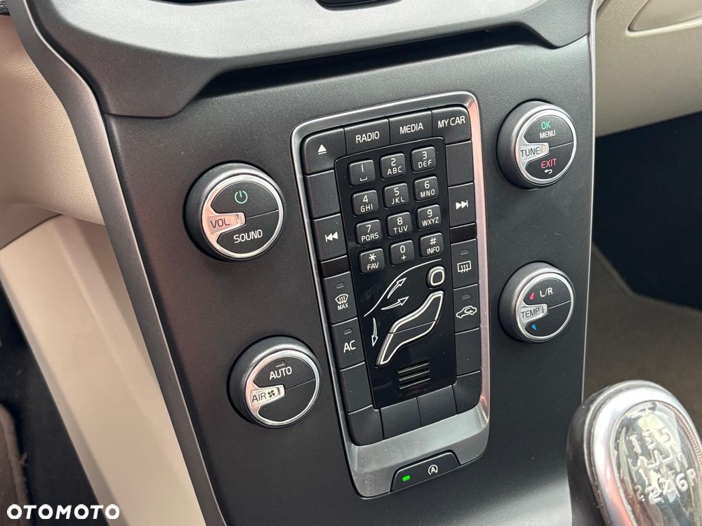 Volvo V40 D3 Ocean Race - 21