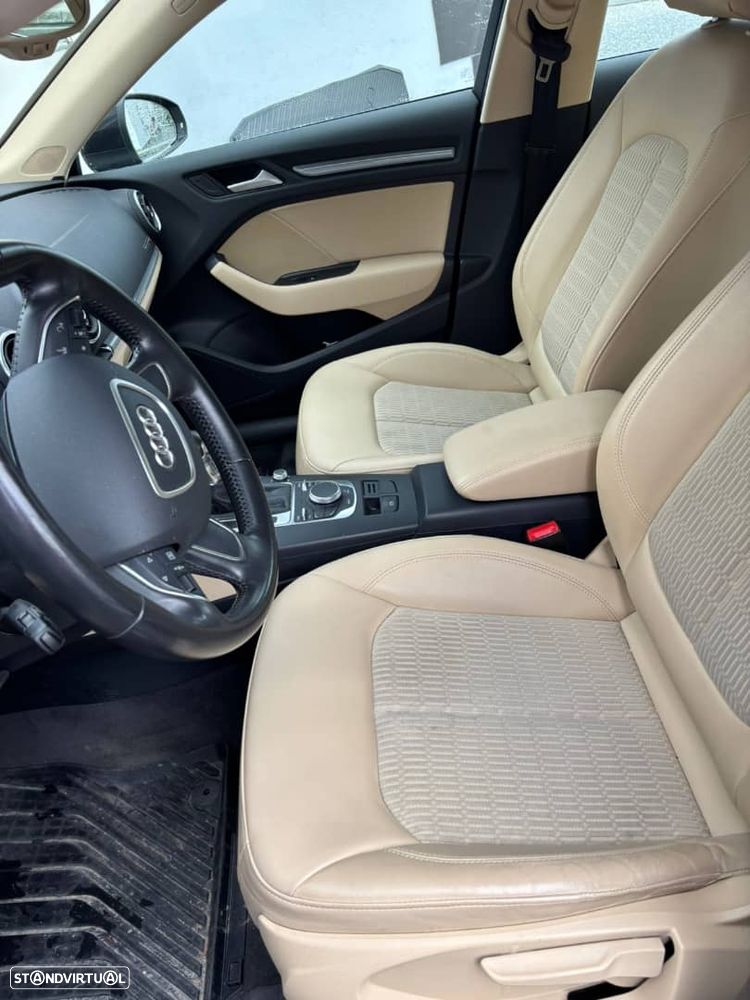 Audi A3 Sportback - 3
