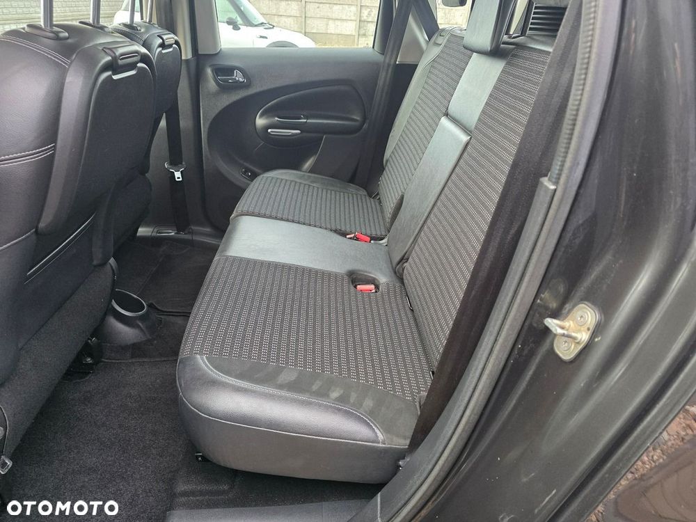 Citroën C3 Picasso 1.4i Exclusive - 30