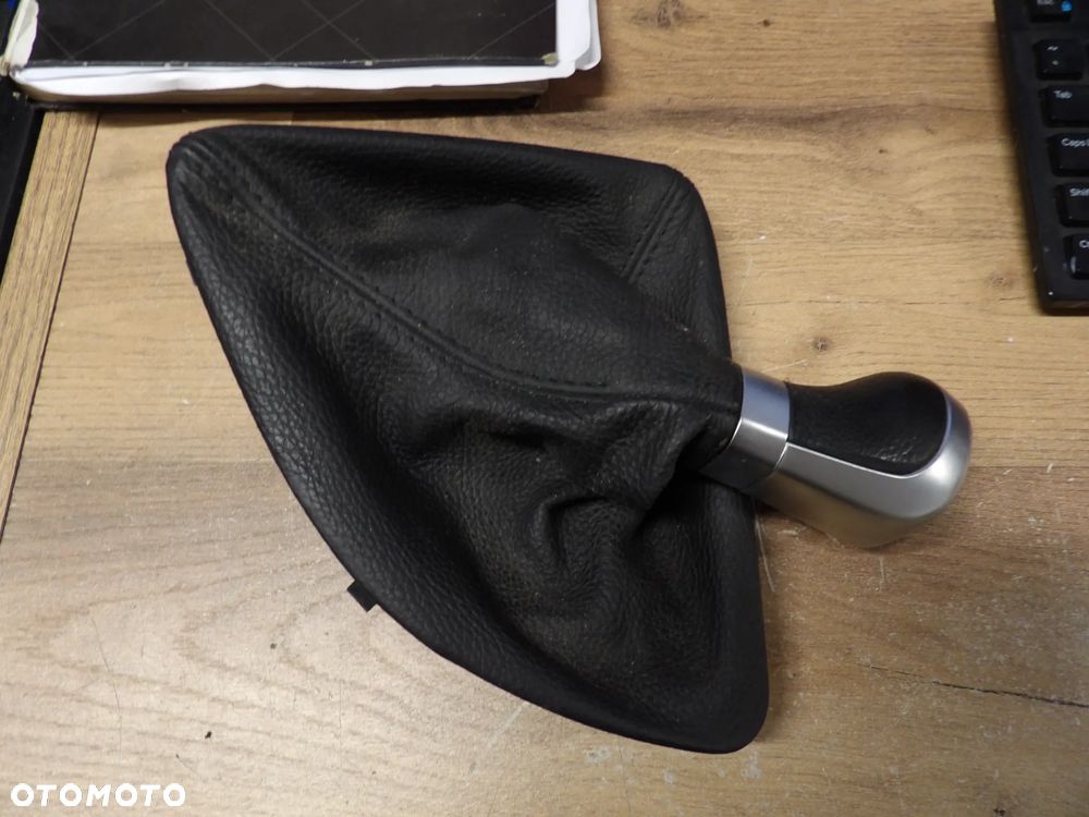 BMW - E87,E81,E90,E91,E92 - GAŁKA ZMIANY BIEGÓW - MIESZEK - EUROPA - IDEALNY - 7595326 - 1