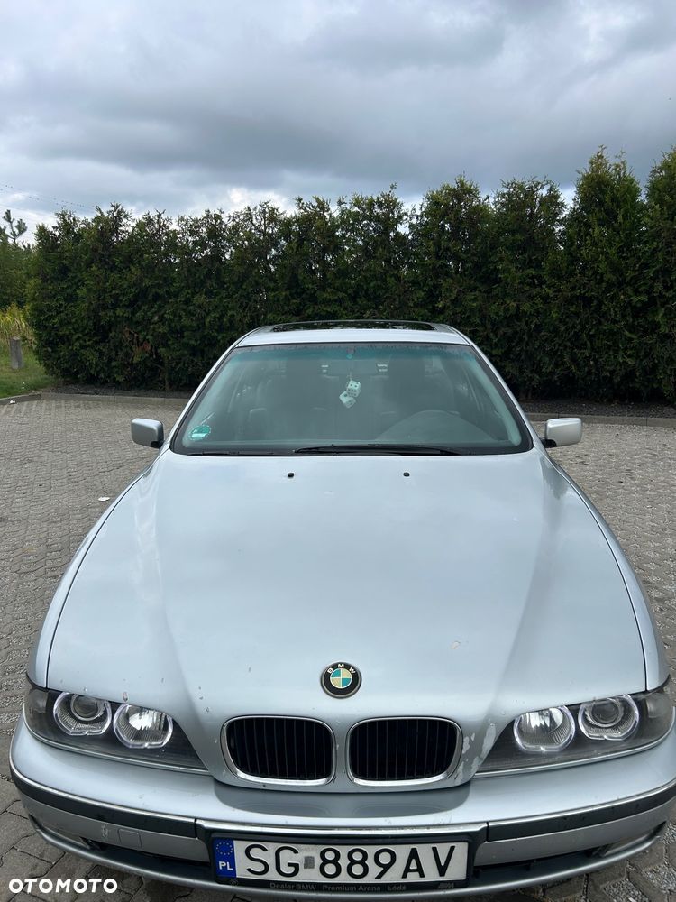 BMW Seria 5 523i - 4