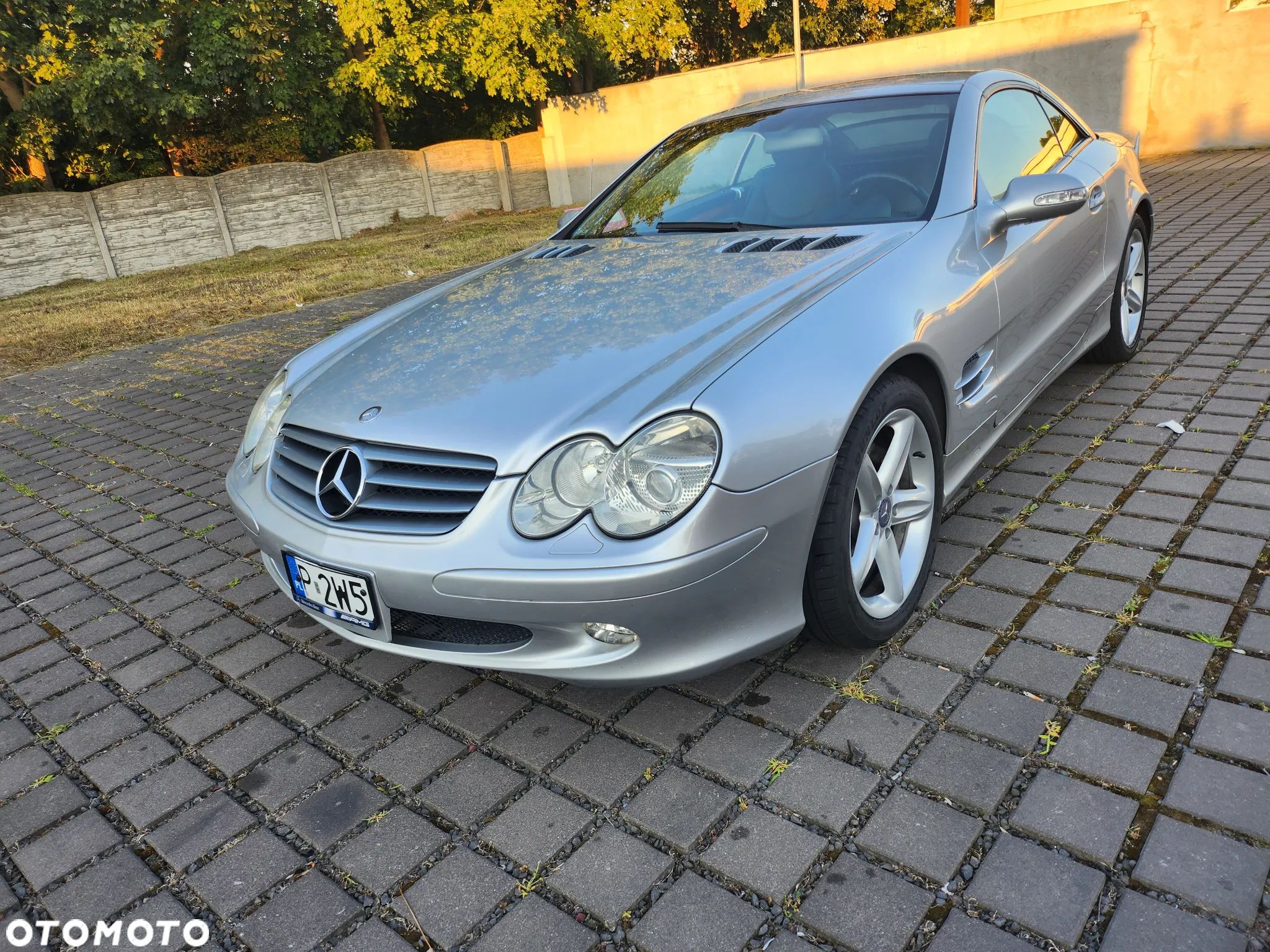 Mercedes-Benz SL - 1