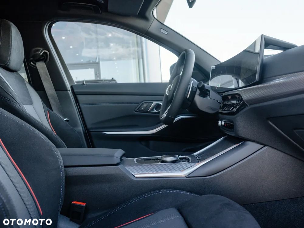 BMW Seria 3 320i M Sport - 9