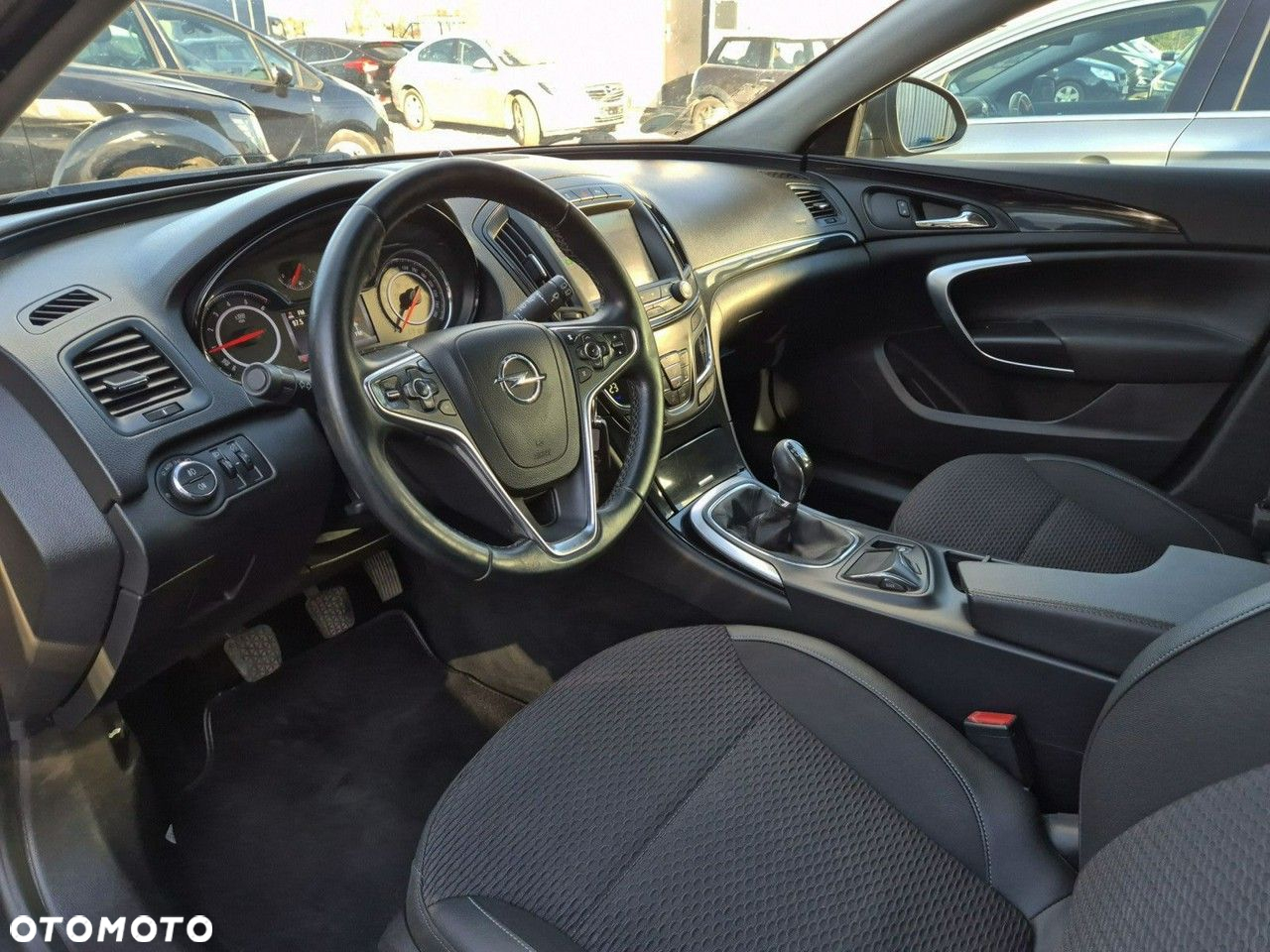 Opel Insignia - 13
