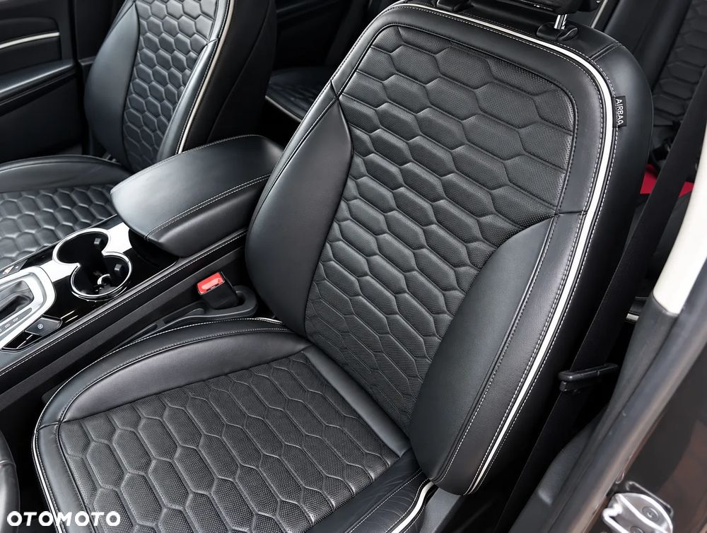 Ford Edge - 18