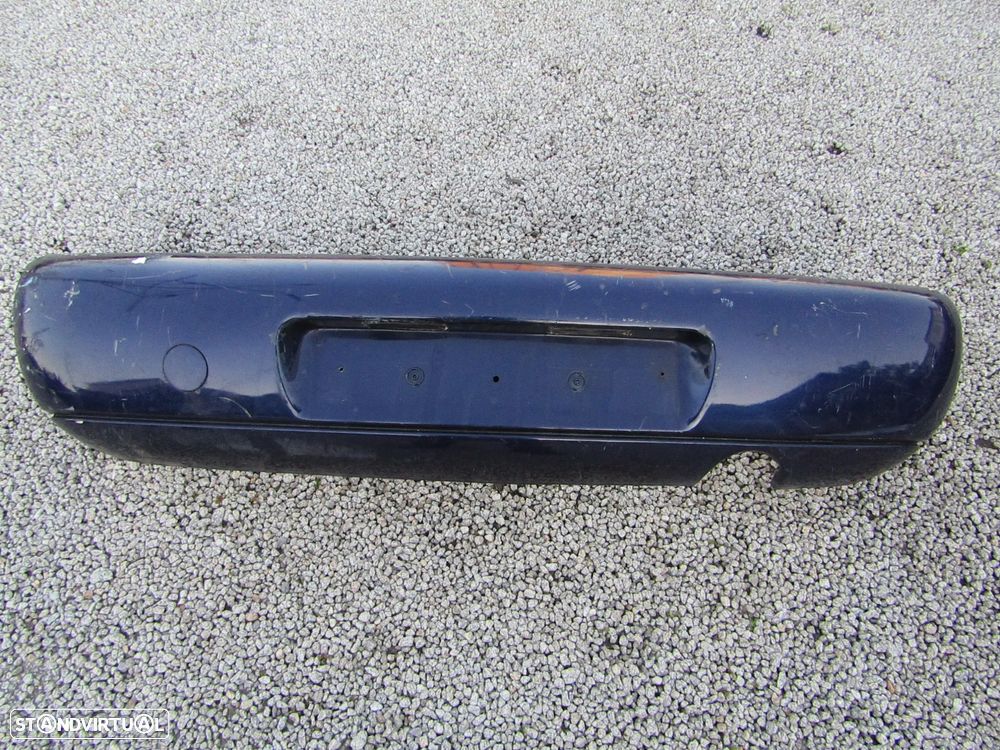 PARA-CHOQUES TRAS FORD FIESTA ano 1997 a 2000 - 1
