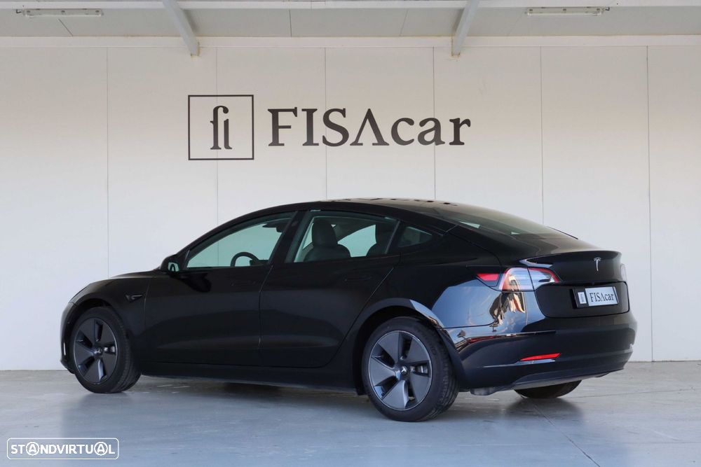 Tesla Model 3 - 8