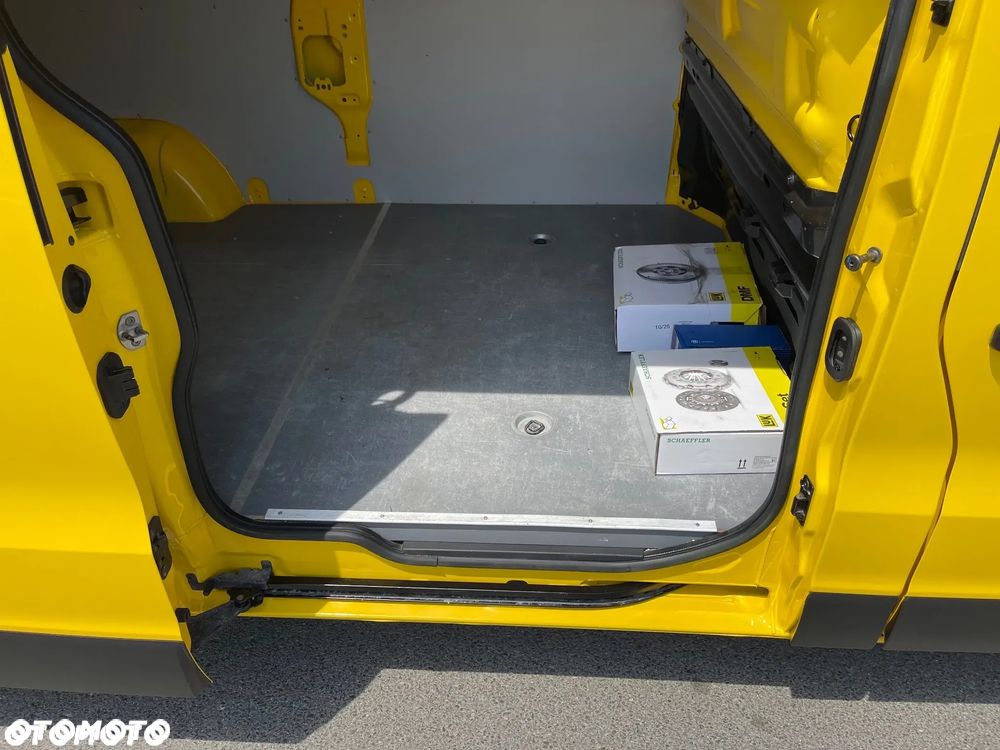 Renault Trafic - 31