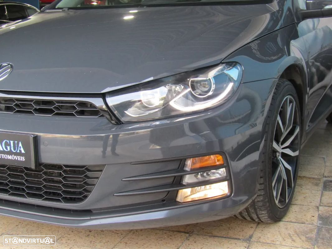 VW Scirocco 2.0 TDI Sport - 11